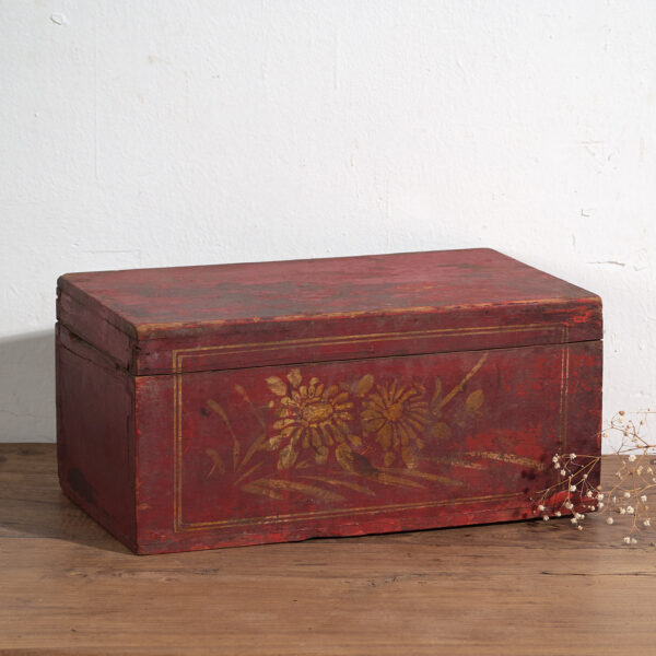 Pequeño cofre antiguo de color rojo granate (c.1900) #43