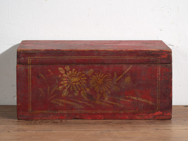 Pequeño cofre antiguo de color rojo granate (c.1900) #43