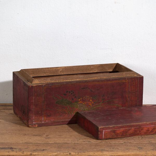 Antique red box with floral motifs (c.1900) #9