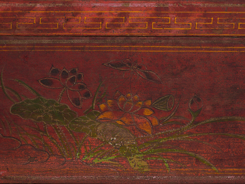Antiguo cofre rojo con motivos florales (c.1900) #9