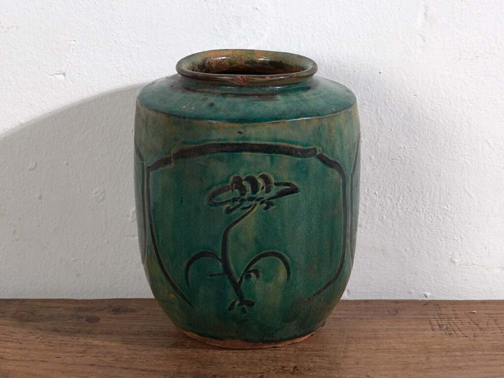 Antique Asian vase with floral details (c.1820) #14