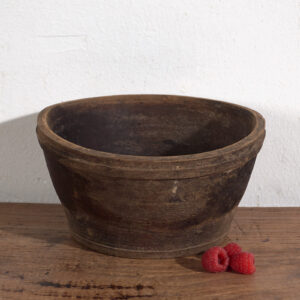 Small antique bowl in dark tones (c.1900) #27