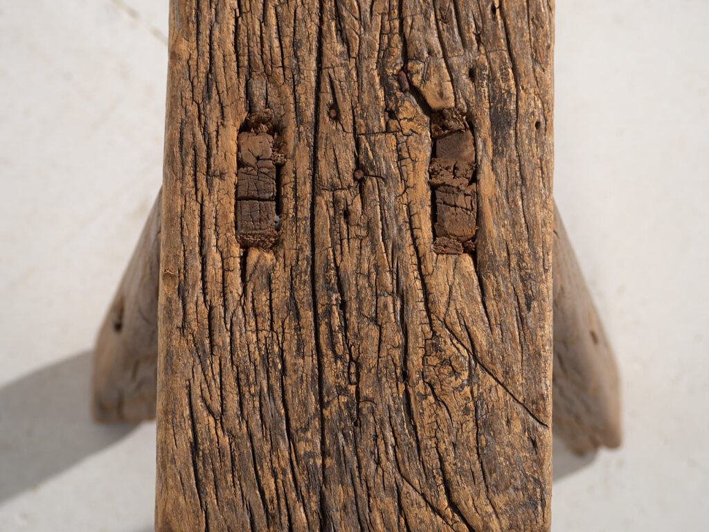 Antiguo banco oriental de madera maciza (c.1870) #76