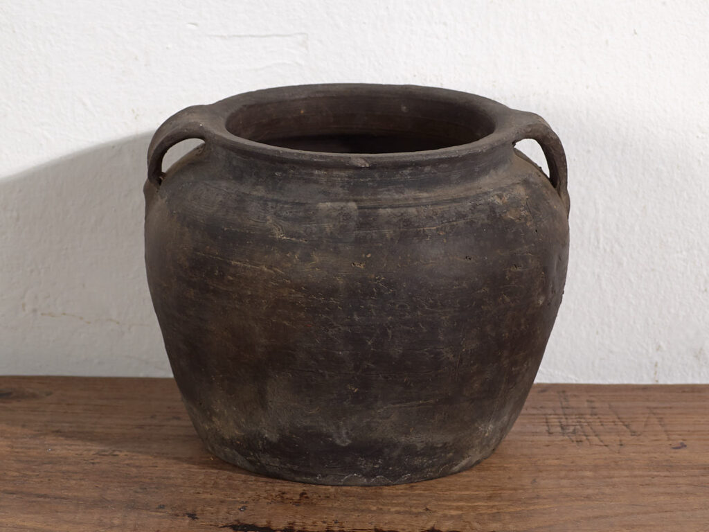 Jarrón pequeño antiguo de cerámica (c.1900) #11