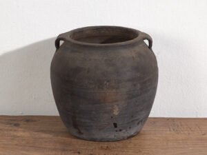 Petit vase ancien dans des tons sombres (c.1900) #12