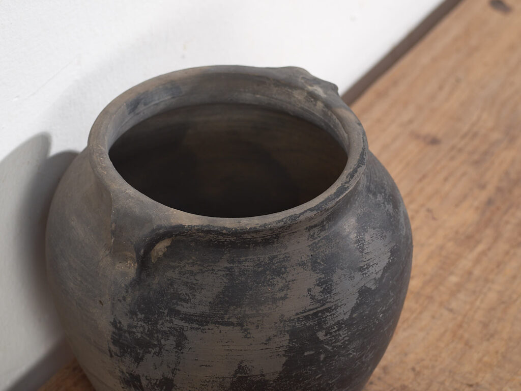 Pequeña vasija antigua (c.1900) #14