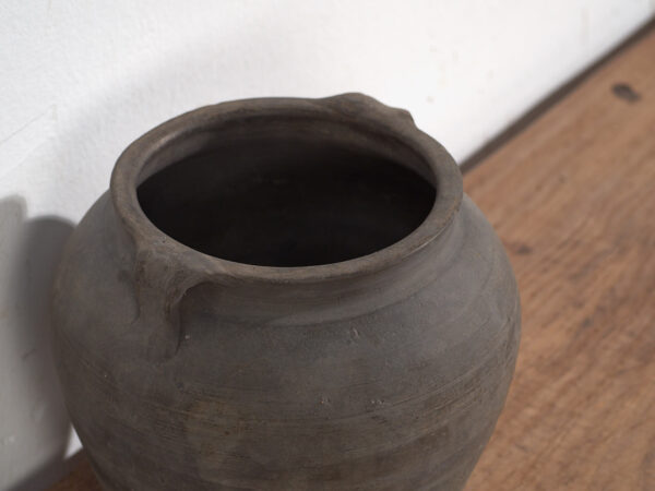 Petit vase ancien gris (c.1900) #16