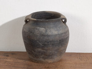 Pequeño jarrón antiguo de cerámica (c.1900) #4