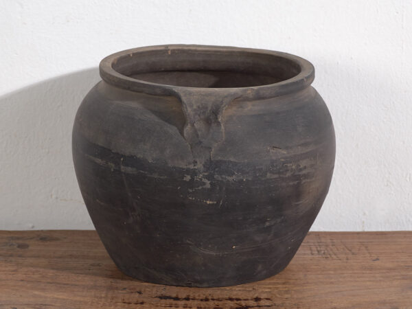 Petit vase ancien avec anses (c.1900) #16