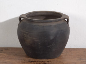 Pequeño jarrón antiguo con asas (c.1900) #16