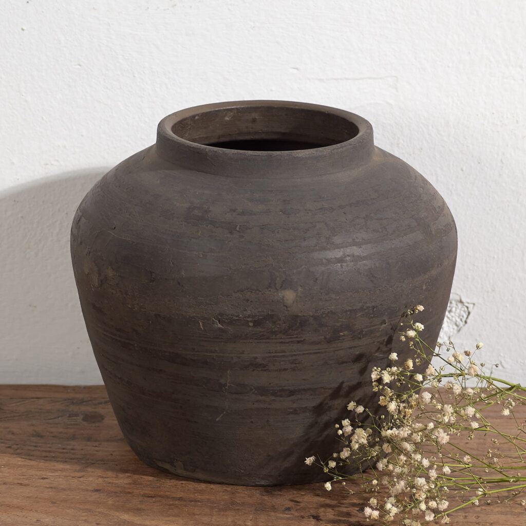 Pequeña vasija antigua de cerámica (c.1900) #10