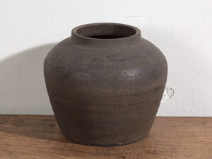 Pequeña vasija antigua de cerámica (c.1900) #10