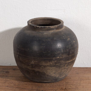 Antigua vasija de tonos oscuros (c.1900) #11