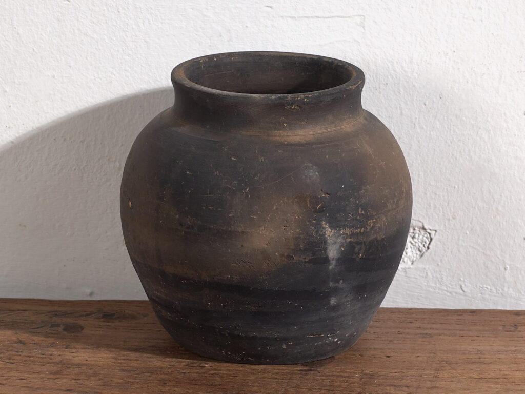 Pequeño jarrón antiguo de cerámica (c.1900) #13