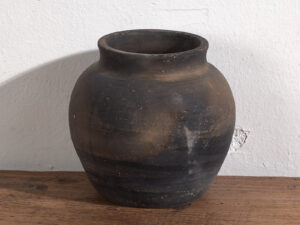 Pequeño jarrón antiguo de cerámica (c.1900) #13