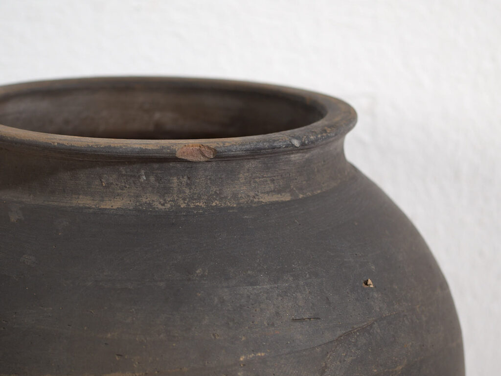 Small antique Chinese vase (c.1900) #17