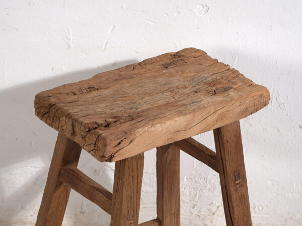 Taburetes antiguos de madera maciza (c.1900). Conjunto de 2 piezas #2