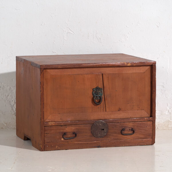 Kodansu japonés antiguo en cedro con compartimentos y cajón inferior, Taishō–Showa temprano (c. 1915–1945) #24