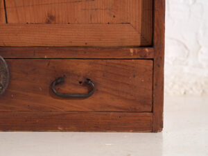 Kodansu japonés antiguo en cedro con compartimentos y cajón inferior, Taishō–Showa temprano (c. 1915–1945) #24
