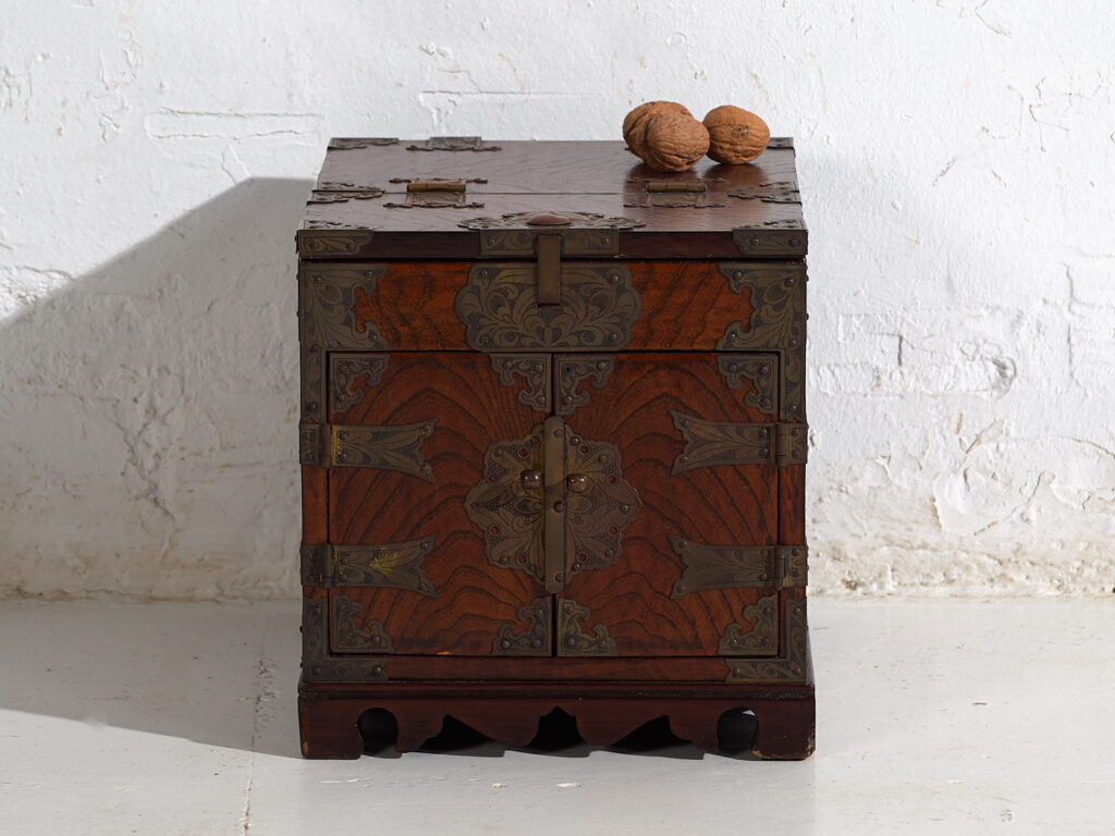 Kyōdai-bako japonés antiguo en madera de keyaki con espejo, periodo Meiji/Taishō (c. 1890–1925) #27