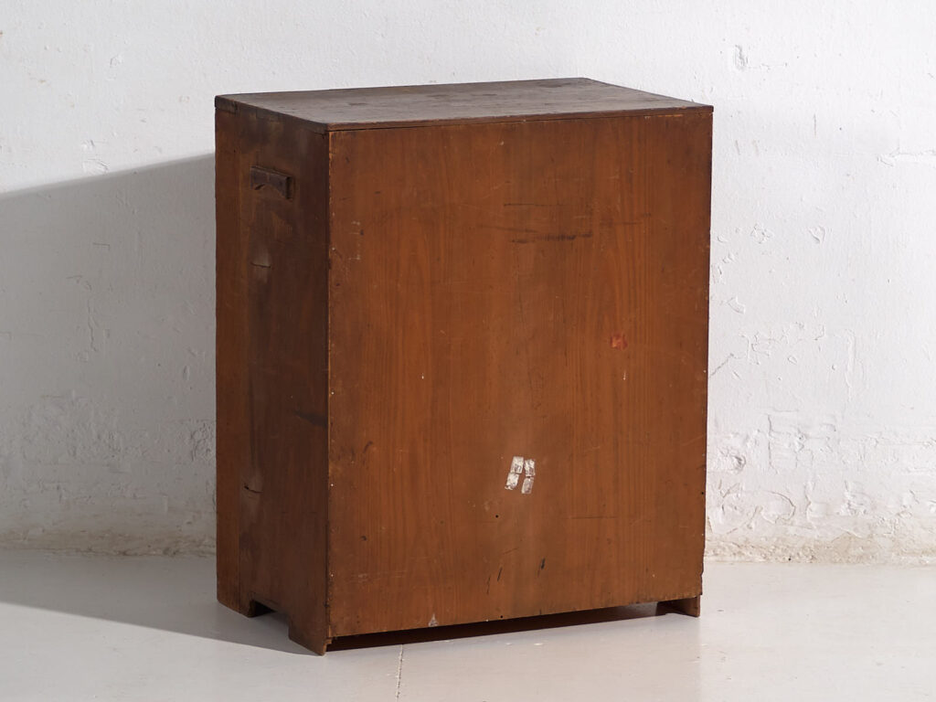 Mueble japonés antiguo mizuya ko-dansu en cedro, periodo Meiji–Taishō (c. 1890–1925) #39