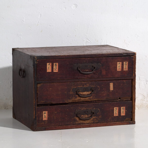 Cajón japonés antiguo ko-dansu en madera de cedro, periodo Meiji (ca. 1870–1900) #48