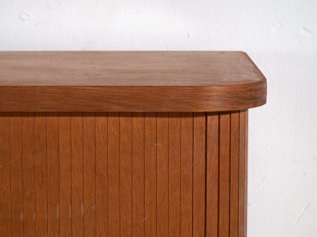 Aparador bajo mid-century con marca de St. Pölten, Austria (c. 1950–1970)