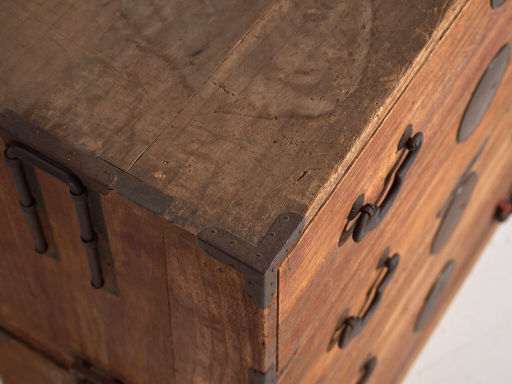 Tansu japonés antiguo de múltiples cajones- Periodo Meiji / Taishō (c.1868-1926) #16