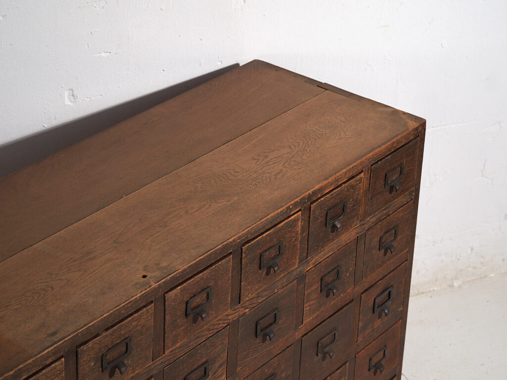 Aparador de farmacia kusuri tansu japonés antiguo - Periodo Taishō / Showa (c.1920-1945) #95