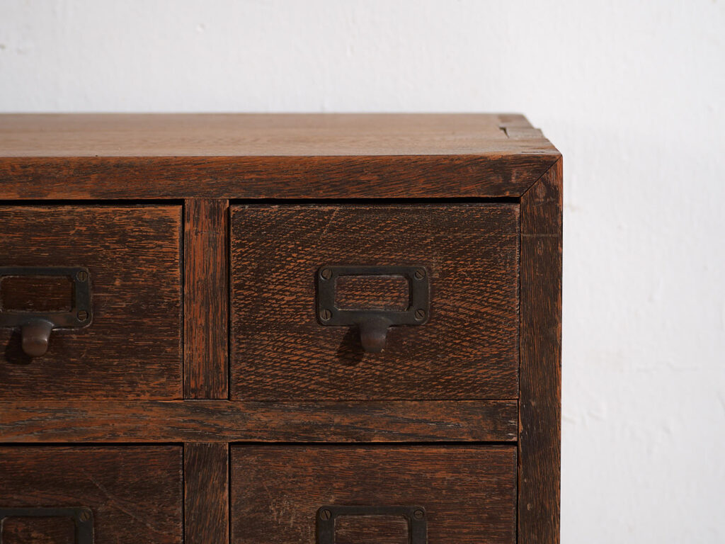 Aparador de farmacia kusuri tansu japonés antiguo - Periodo Taishō / Showa (c.1920-1945) #95