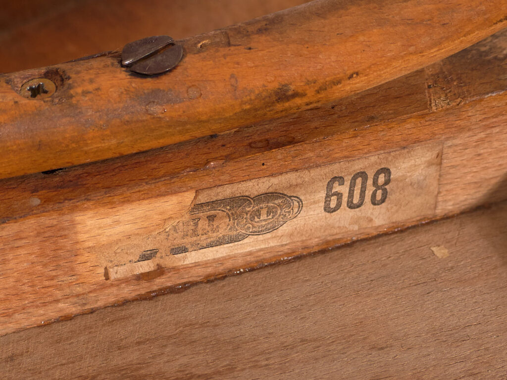 Antiguas sillas de comedor Thonet / TON (c.1920-1950). Conjunto de 8 piezas