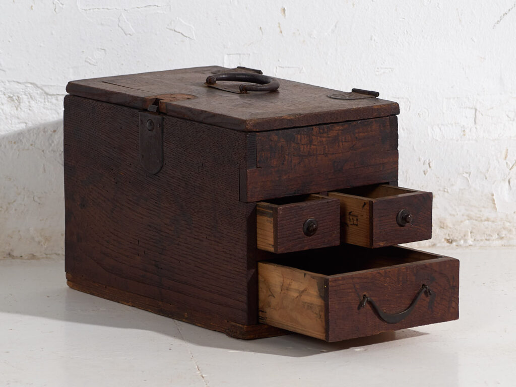 Caja–tansu japonesa antigua con cajones - Periodo Meiji Tardío (c.1890-1910) #25