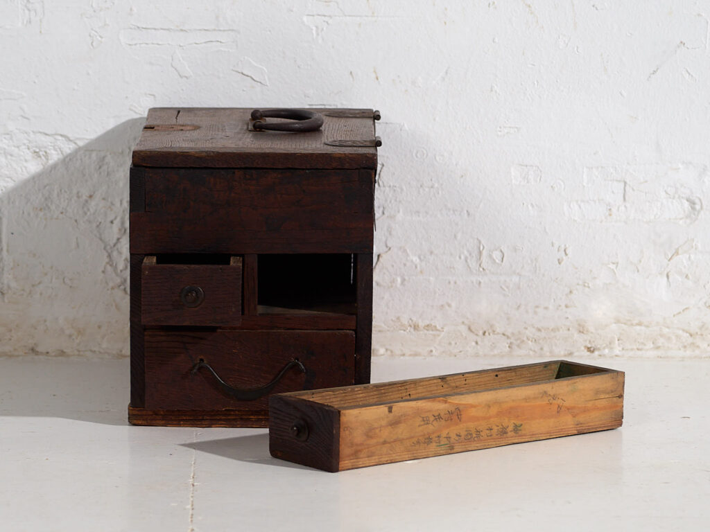 Caja–tansu japonesa antigua con cajones - Periodo Meiji Tardío (c.1890-1910) #25