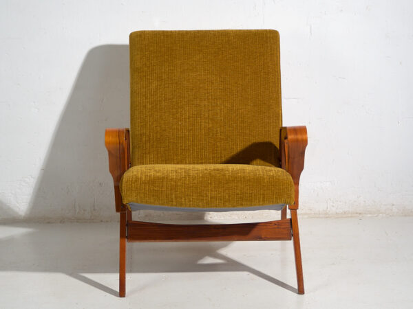 Conjunto de dos butacas y puff - Mid-century  (c.1950)
