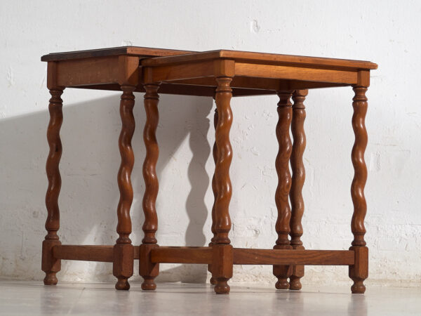 Tables gigognes suédoises en chêne (c.1900) #128