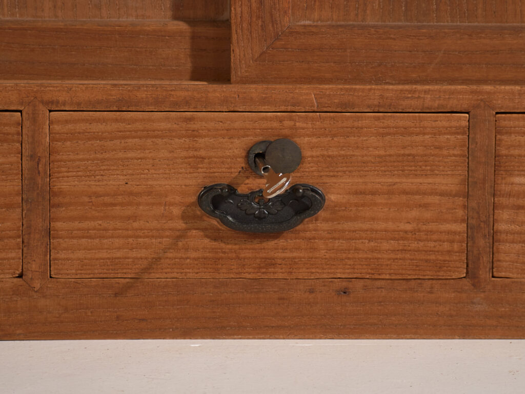 Mueble bajo antiguo con puertas correderas – Periodo Taishō / Showa (c.1920-1970) #12