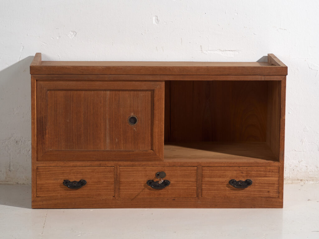Mueble bajo antiguo con puertas correderas – Periodo Taishō / Showa (c.1920-1970) #12