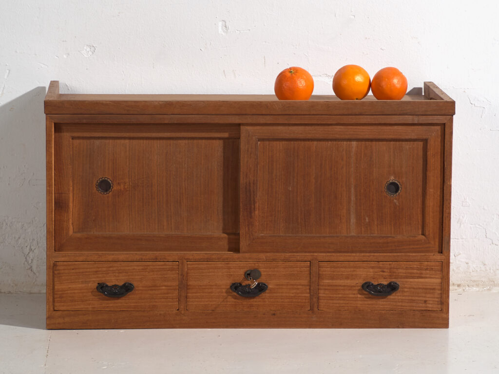 Mueble bajo antiguo con puertas correderas – Periodo Taishō / Showa (c.1920-1970) #12