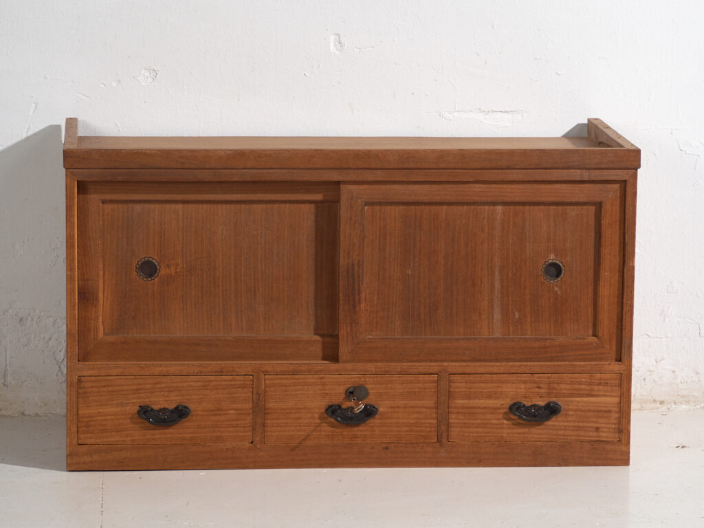 Mueble bajo antiguo con puertas correderas – Periodo Taishō / Showa (c.1920-1970) #12
