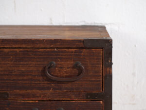Pequeño tansu japonés antiguo – Periodo Meiji / Taishō (c.1890-1926) #26