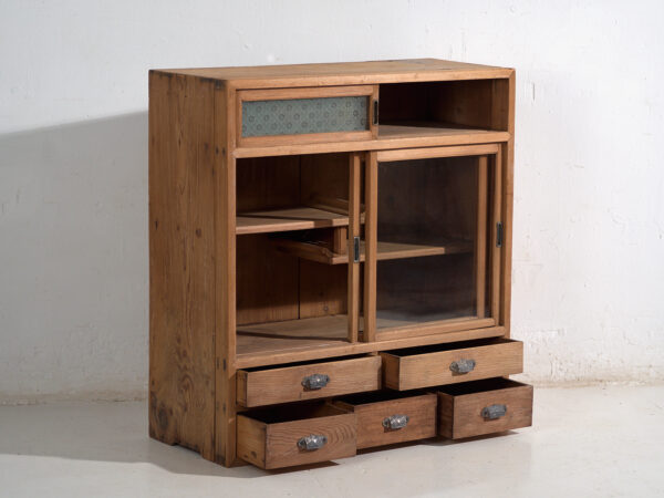 Mueble de té japonés antiguo (Cha Tansu) en cedro - Periodo Taishō–Showa (1912–1945)