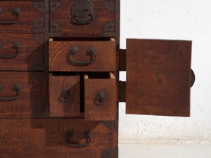 Cómoda Tansu antigua – Periodo Meiji /  Taishō (c.1868-1926) #34