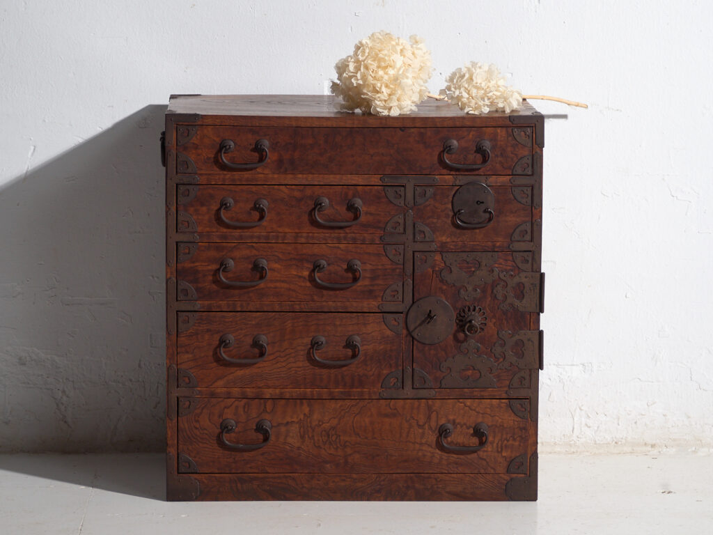 Cómoda Tansu antigua – Periodo Meiji /  Taishō (c.1868-1926) #34