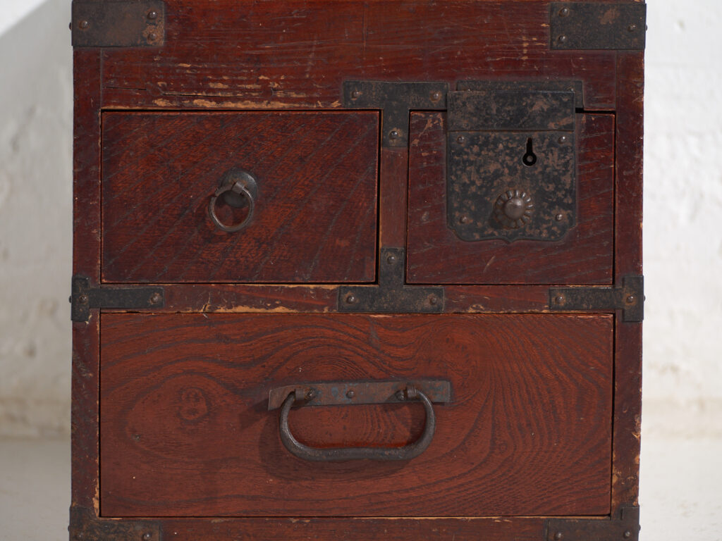 Pequeño cofre kodansu japonés antiguo - Periodo Meiji / Taishō (c.1868-1926) #35