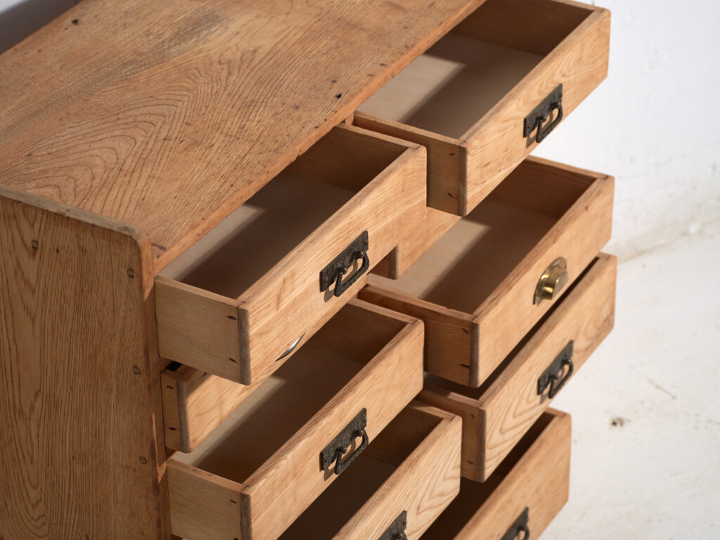 Mueble Japonés Antiguo de Cajones (Hikidashi-Dansu) – Periodo Taishō / Showa – Japón c.1920-1940