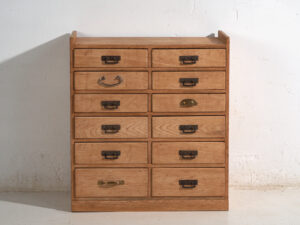 Mueble Japonés Antiguo de Cajones (Hikidashi-Dansu) – Periodo Taishō / Showa – Japón c.1920-1940