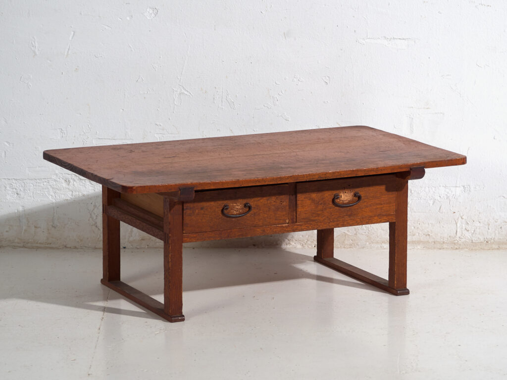 Mesa baja japonesa antigua con cajones - Periodo Showa (c.1926-1970) #65
