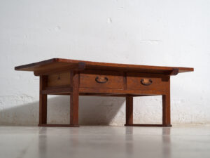 Mesa baja japonesa antigua con cajones - Periodo Showa (c.1926-1970) #65