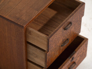 Pequeña cajonera japonesa antigua – Periodo Showa (c.1926–1945) #70