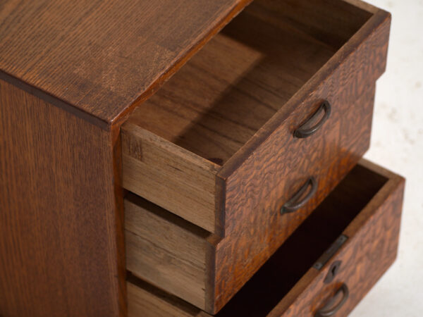 Pequeña cajonera japonesa antigua – Periodo Showa (c.1926–1945) #70